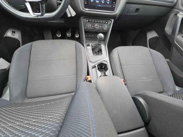 VOLKSWAGEN Tiguan Allspace (2020) — foto 3 van 24