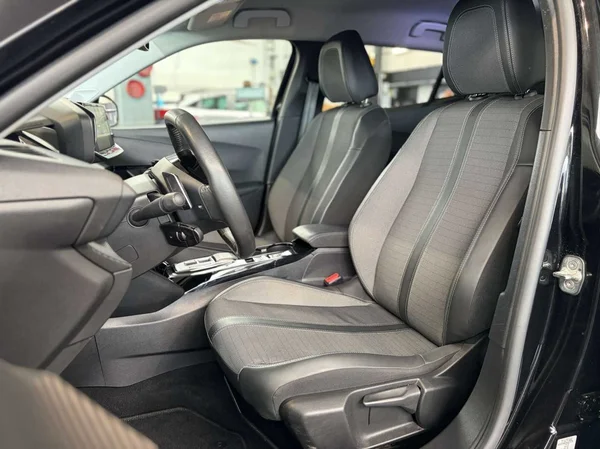 Peugeot 2008 (2022) — foto 15 van 17