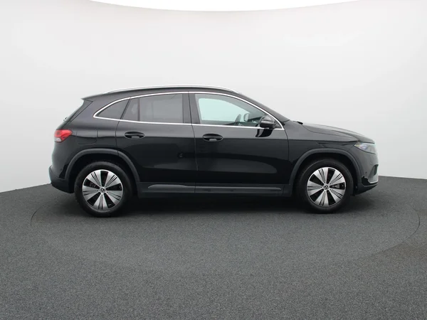 Mercedes-Benz EQA (2023) — foto 22 van 25
