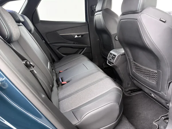 PEUGEOT 3008 (2022) — foto 9 van 27