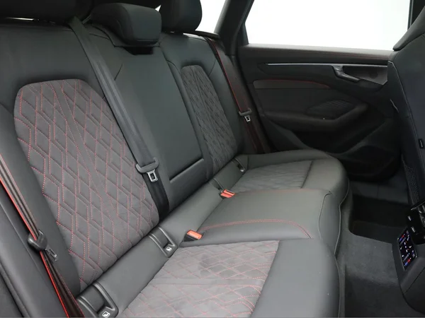 AUDI A6 Avant (2025) — foto 28 van 28