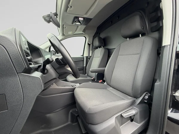VOLKSWAGEN Caddy Cargo (2024) — foto 2 van 24