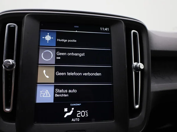 Volvo XC40 (2021) — foto 9 van 41