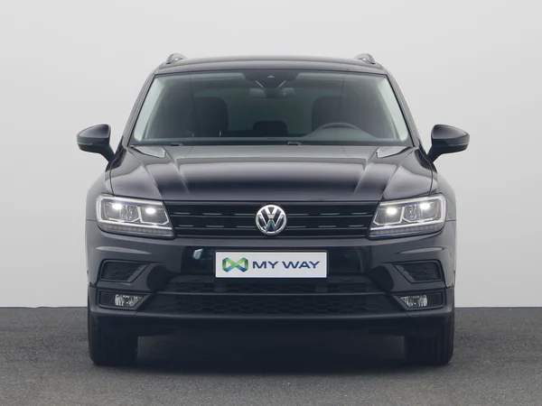 VOLKSWAGEN Tiguan (2019) — foto 14 van 18