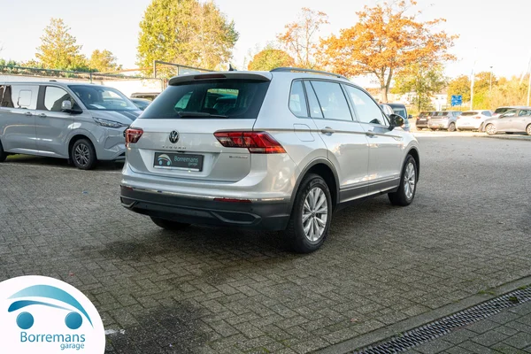 Volkswagen Tiguan (2023) — foto 41 van 43