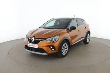Renault Captur d752310f-442e-40f8-a952-bb868b1820c8