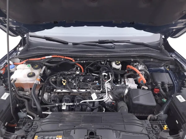 Ford Kuga HEV (2022) — foto 9 van 29
