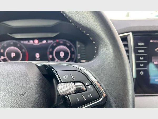Skoda Karoq (2020) — foto 16 van 32