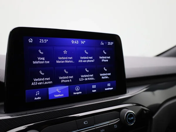 Ford Kuga (2023) — foto 17 van 45