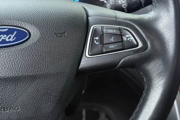 Ford Kuga (2020) — foto 6 van 23