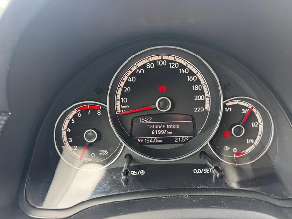 VOLKSWAGEN Up! (2021) — foto 16 van 17