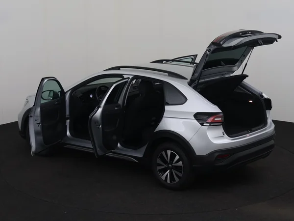 VOLKSWAGEN Taigo (2022) — foto 26 van 27
