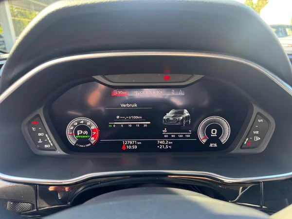 AUDI Q3 (2019) — foto 6 van 24