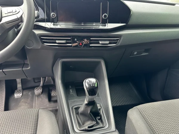 VOLKSWAGEN Caddy Van (2024) — foto 6 van 19