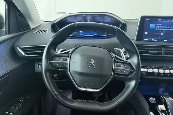Peugeot 5008 (2020) — foto 2 van 21