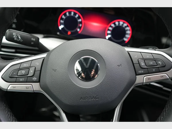 VOLKSWAGEN Golf VIII SW (2021) — foto 4 van 26