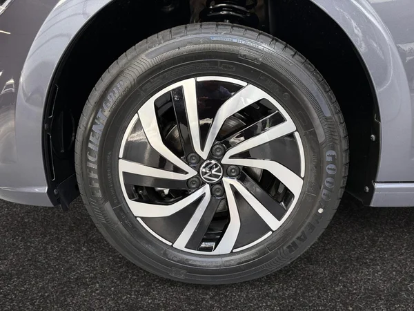 VOLKSWAGEN Polo (2026) — foto 8 van 16