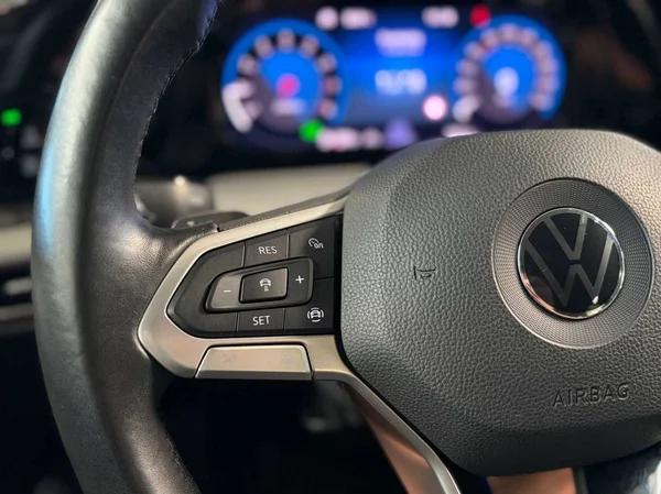 Volkswagen Golf Variant (2022) — foto 10 van 20
