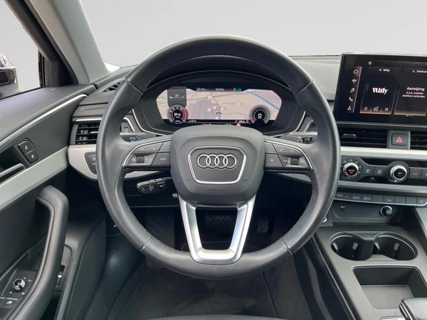 AUDI A4 Avant (2023) — foto 2 van 22