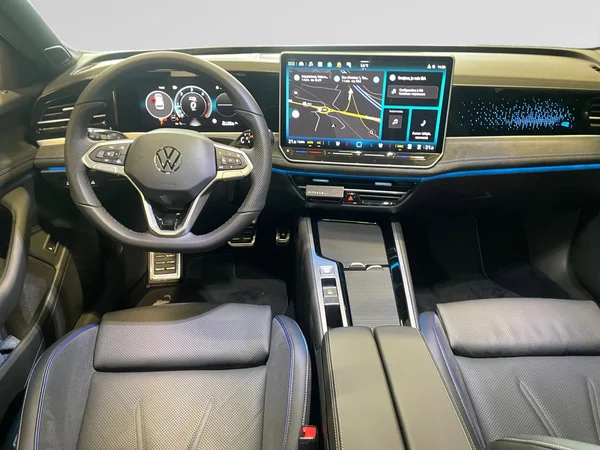 VOLKSWAGEN Passat Variant (2026) — foto 16 van 21