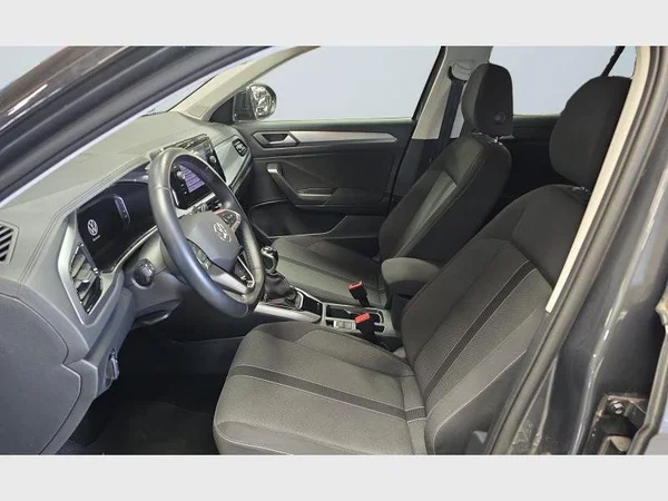 Volkswagen T-Roc (2022) — foto 2 van 27