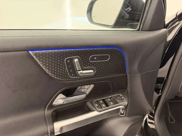 Mercedes-Benz GLB (2024) — foto 14 van 22