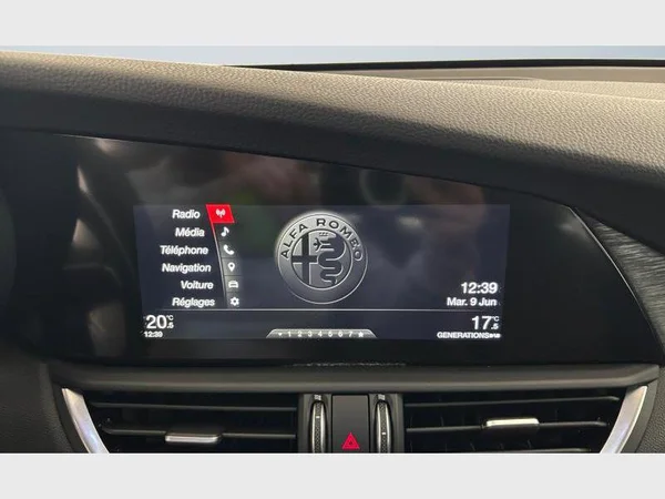 Alfa Romeo Giulia (2020) — foto 9 van 26