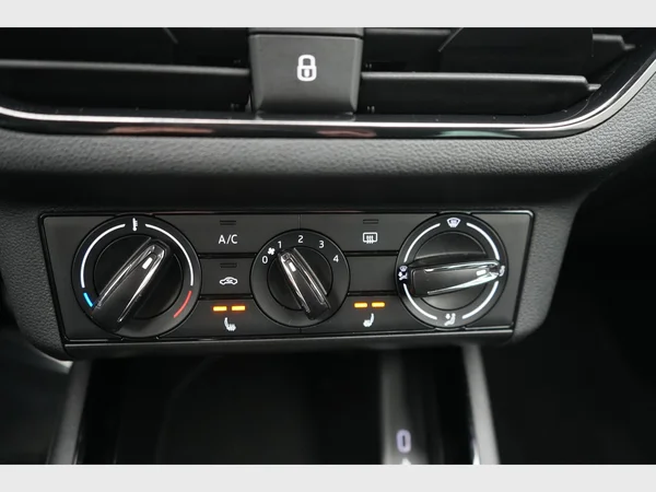 SKODA Scala (2024) — foto 14 van 25