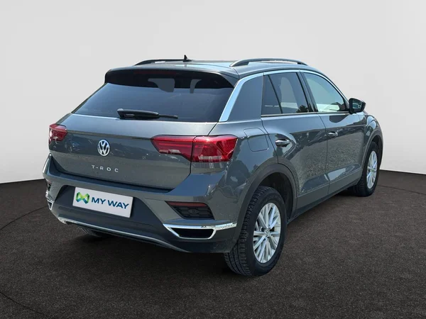 VOLKSWAGEN T-Roc (2018) — foto 20 van 24