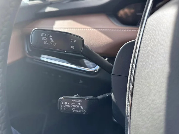 SKODA Enyaq Coupé (2023) — foto 5 van 15