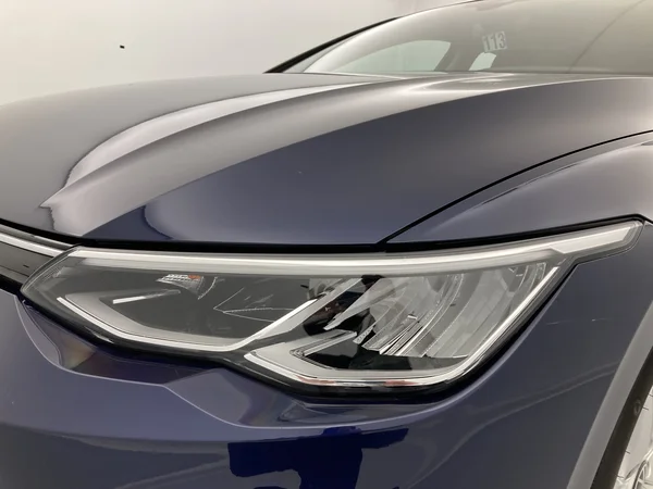 VOLKSWAGEN Golf VIII (2020) — foto 25 van 36