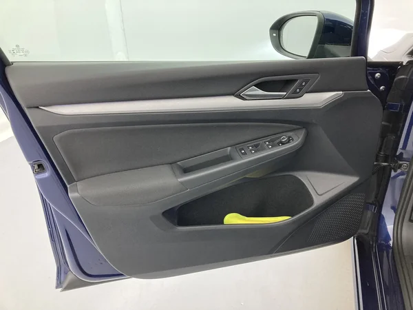 VOLKSWAGEN Golf VIII (2022) — foto 14 van 36