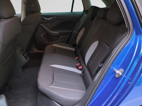SKODA Scala (2024) — foto 15 van 15
