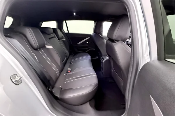 Opel Astra Sports Tourer (2025) — foto 6 van 22