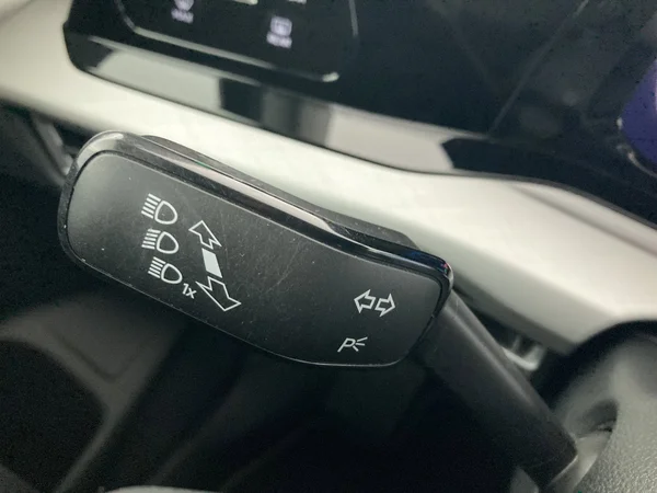 VOLKSWAGEN Golf Variant VIII (2021) — foto 25 van 36