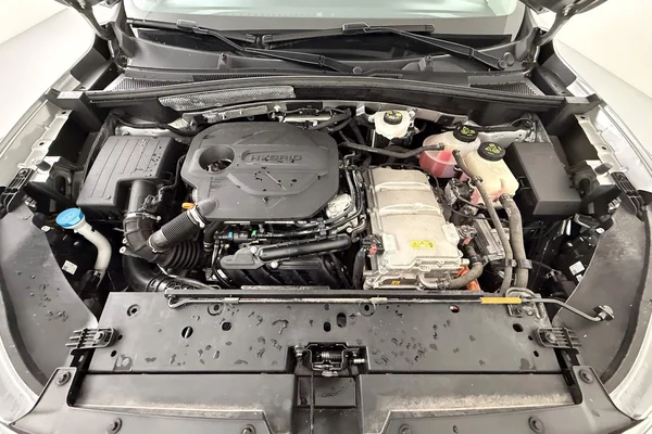 MG ZS Hybrid+ (HEV) (2025) — foto 16 van 27