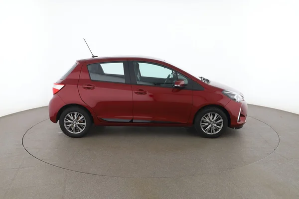 Toyota Yaris (2017) — foto 13 van 16