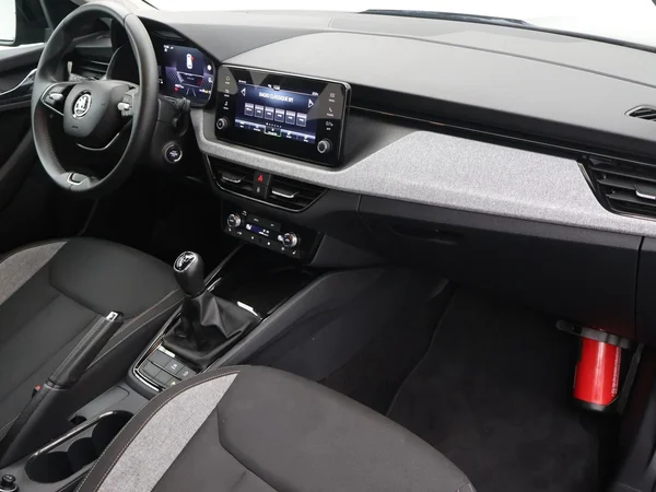 SKODA Kamiq (2024) — foto 4 van 29