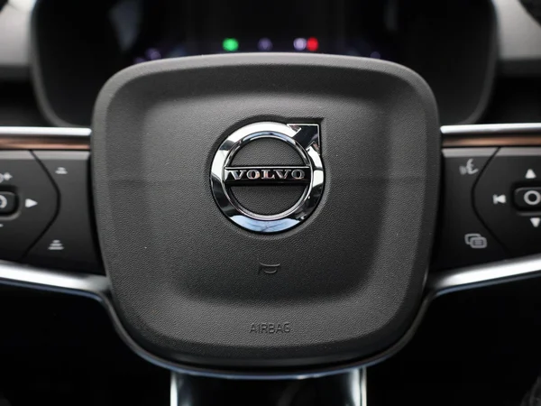 Volvo XC40 (2023) — foto 22 van 45