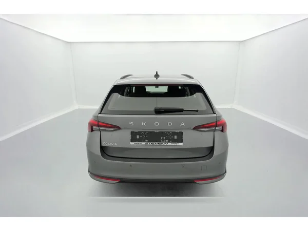 SKODA Octavia Combi (2025) — foto 24 van 36