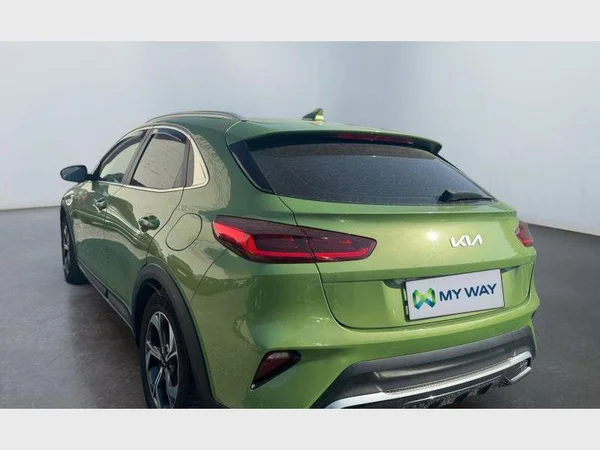 Kia XCEED (2023) — foto 11 van 14