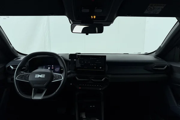 Dacia Duster Hybrid (2025) — foto 13 van 13