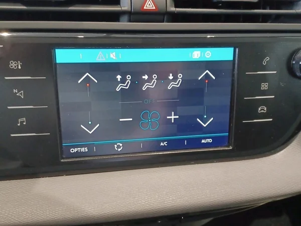 Citroën C4 Picasso (2017) — foto 10 van 25
