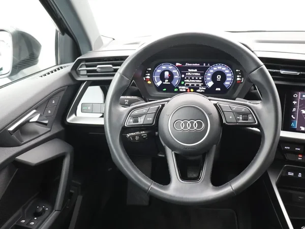Audi A3 (2022) — foto 17 van 26