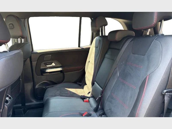 Mercedes-Benz GLB 180 (2021) — foto 5 van 29