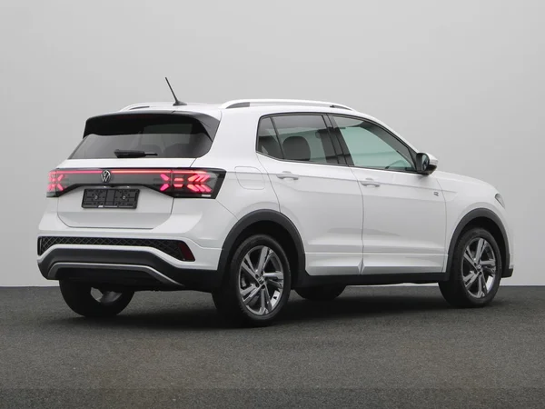 VOLKSWAGEN T-Cross (2024) — foto 12 van 19