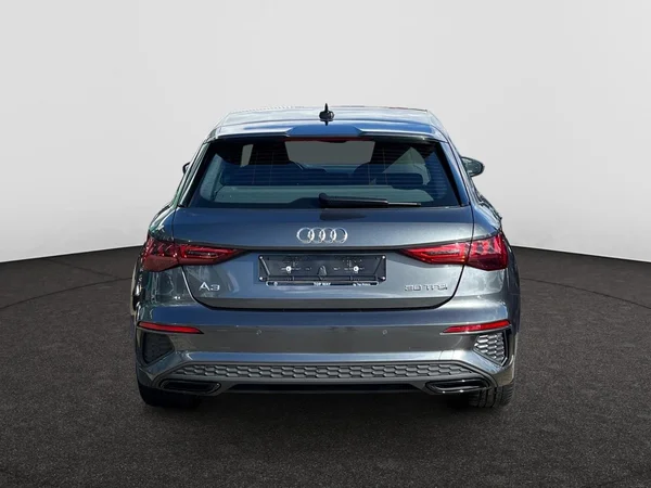 AUDI A3 Sportback (2024) — foto 14 van 21