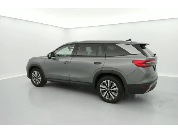 SKODA Kodiaq (2025) — foto 7 van 36