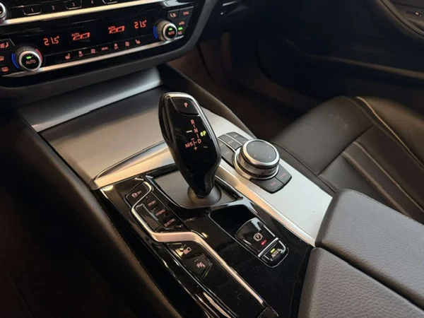 BMW 5 Serie (2022) — foto 10 van 25