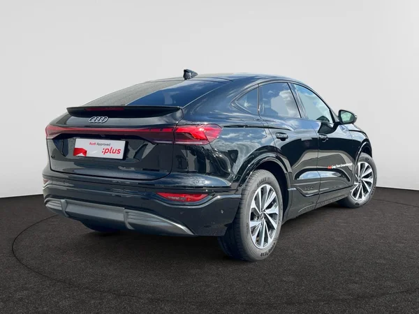 AUDI Q6 Sportback e-tron (2025) — foto 21 van 24